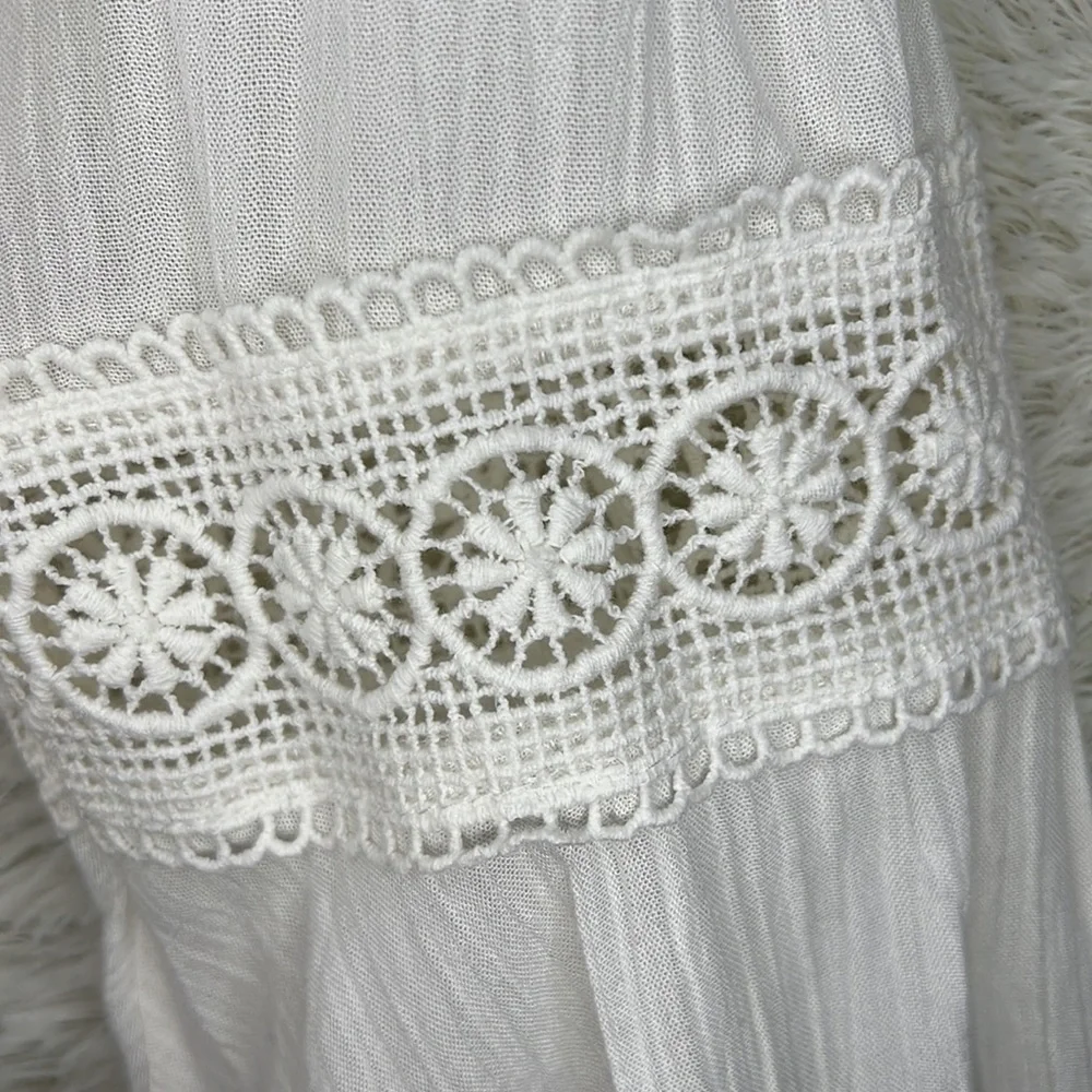 White off the shoulder dress, size Medium - Picture 4 of 11
